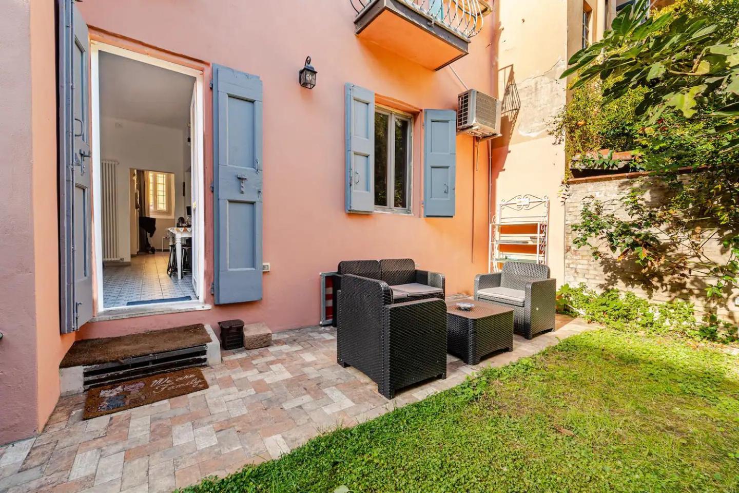 Ferienwohnung Oasis In The Centre Of Bologna Exterior foto