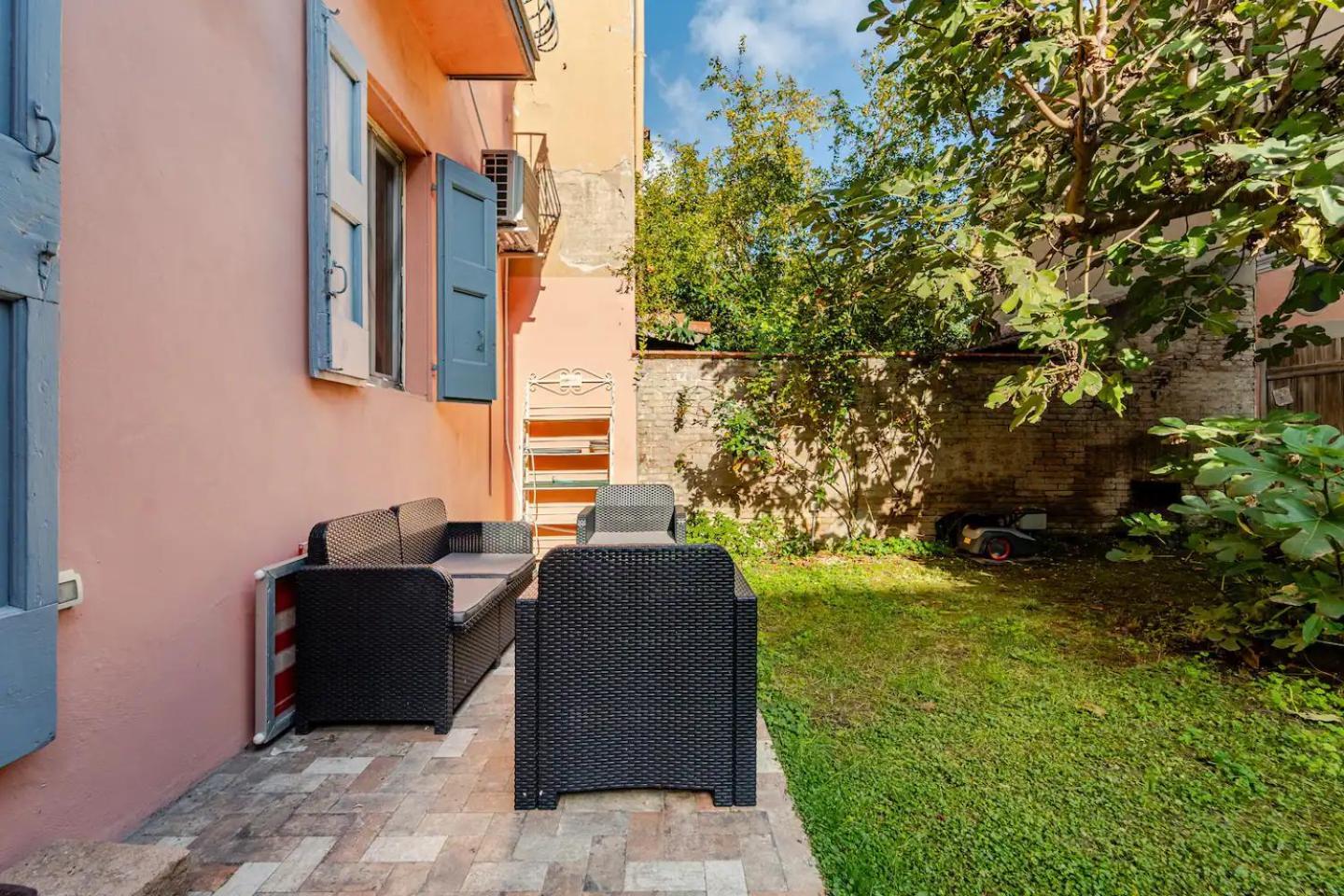 Ferienwohnung Oasis In The Centre Of Bologna Exterior foto
